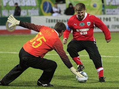 Кадыров и команда vs Диего Марадона, Луиш Фигу...